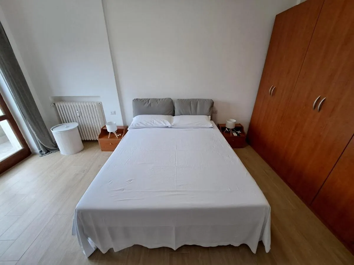 Giulia 1 Apartment Parma